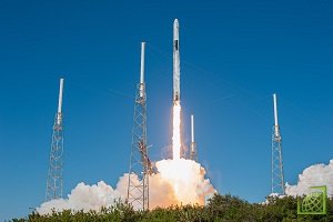 Всего же SpaceX планирует в ближайшей перспективе вывести на орбиту 12 тысяч спутников Starlink