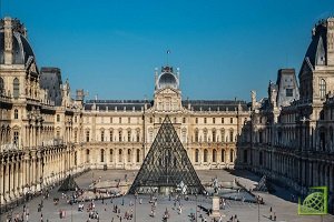 Лувр закрыли по инициативе сотрудников музея