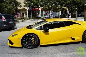 Lamborghini наладили производство и отгрузку медицинских масок