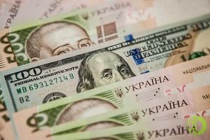 Национальный банк рассчитал стоимость украинской валюты к доллару и евро
