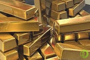 Золото проседает в цене на торгах 