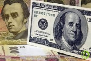 По отношению к доллару национальный банк Украины ослабил гривну