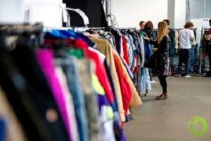 На 90% в РФ снизились продажи одежды в апреле