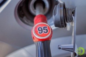 Сегодняшний показатель на 1% выше ценового рекорда 17 июня, когда цена бензина АИ-95 выросла до 56,7 тысяч рублей за тонну