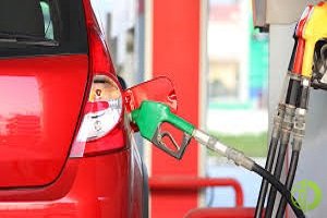 Стоимость бензина Аи-98 возросла на 2 копейки - до 52,13 руб., дизельного топлива - на 4 копейки, до 47,78 руб. за литр