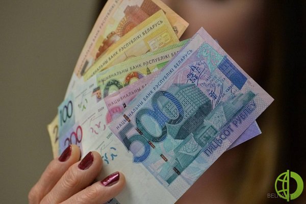 Белорусский рубль достиг рекордного минимума в 2,6458 к доллару