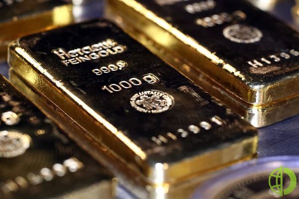 Спотовая цена на золото снизилась на 0,67% до $1.915,83​ за тройскую унцию к 14:00 МСК