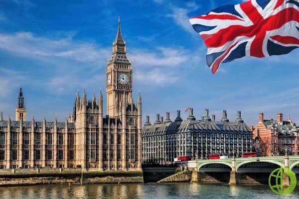Британский премьер-министр Борис Джонсон объявил о введении в Англии общенационального карантина
