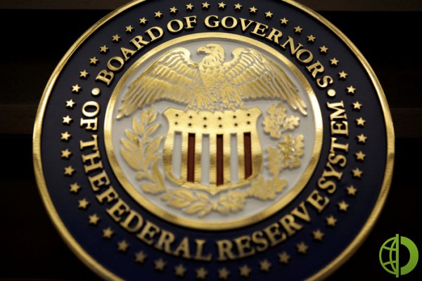 Согласно решению, Федеральная резервная система и дальше будет проводить выкуп облигаций в сумме 120 миллиардов долларов в месяц