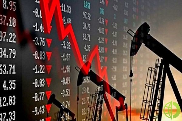 Нефть сорта Brent с контрактами в ​июне подешевела на 0,3%