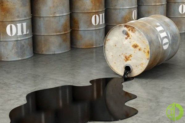 Августовские фьючерсы на нефть марки Brent снизились на 0,5%, до 71,72 доллара за баррель