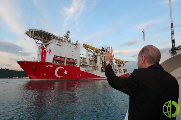 Министр энергетики Фатих Донмез заявил, что оно должно обеспечить четверть потребностей Турции, когда достигнет максимальной производственной мощности к 2027 году