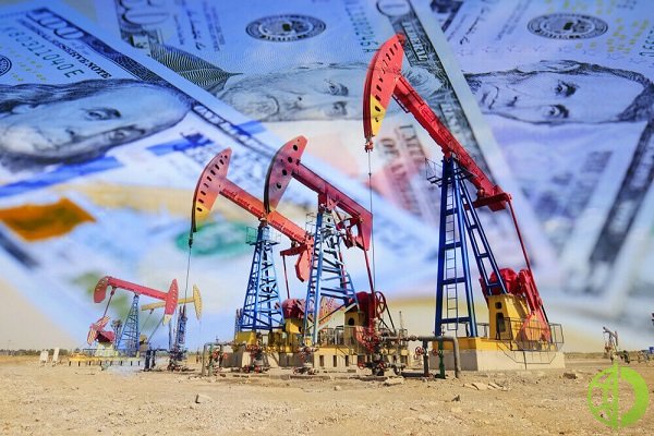 Нефть сорта Brent с контрактами в январе подорожала на 0,82%, до 82,72 доллара за баррель