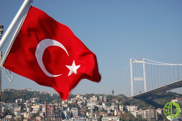 На момент написания заметки основной индекс Стамбульской биржи BIST 100 опустился почти на 7 процентов до 2120,94 пункта