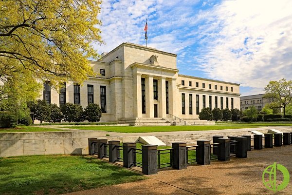 На своем последнем заседании по денежно-кредитной политике в июне ФРС повысила ставки на 0,75%