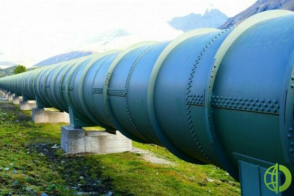 Словацкая Slovnaft сообщила, что сырье по нефтепроводу поступит в Словакию утром в четверг, если его прокачка начнется в среду
