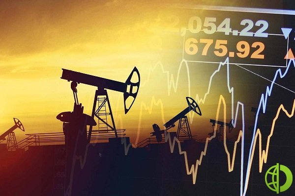 Нефть сорта Brent с контрактами в марте выросла в цене на 1,10% до 83,58 долл/барр
