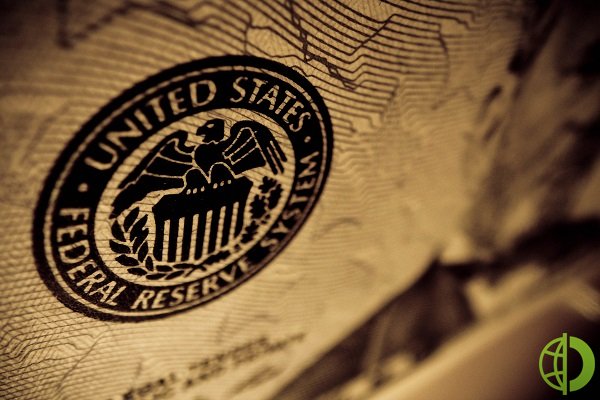 Экономисты теперь полагают, что центральный банк США, где сейчас обсуждается необходимость дальнейшего повышения процентных ставок