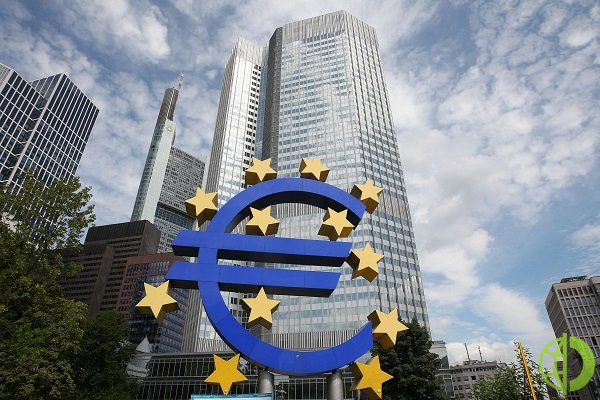 Регулятор хочет, чтобы европейцы идентифицировали себя с дизайном банкнот евро, поэтому они должны принять активное участие в выборе новой темы