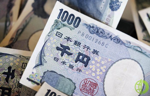 На момент написания статьи пара доллар США/японская иена торговалась по 151,73