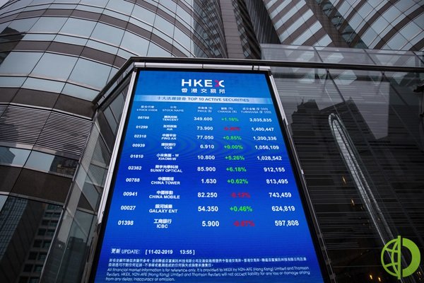 Статус Гонконга как ведущего международного финансового центра вырос благодаря расширению участия инвесторов из-за пределов страны и с материкового Китая