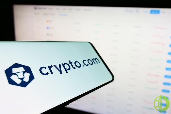 Crypto.com запускает листинг первого выпущенного банком стейблкоина