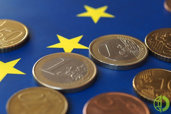 Пара EUR/USD торгуется на уровне 1,0764