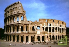 Власти Рима пытаются сохранить многочисленные исторические памятники города от вандализма туристов.